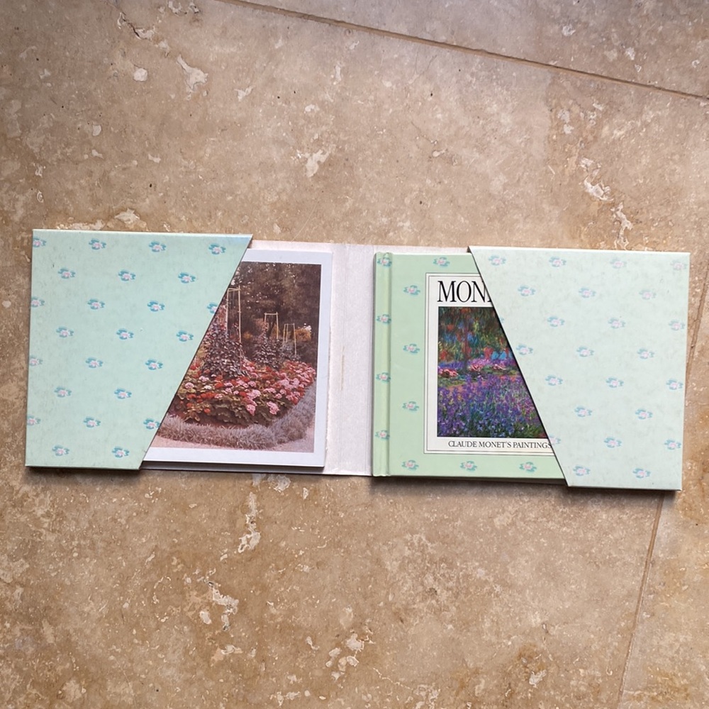 Monet’s Garden Book and Postcards - Picture 5 of 7